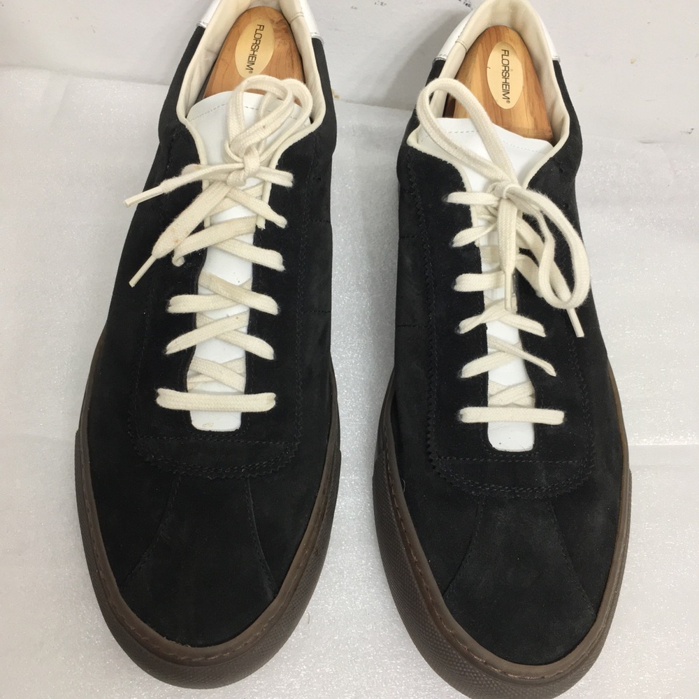 Common Projects Tennis 70 low-top suede sneakers. Size 46 and made in Italy.